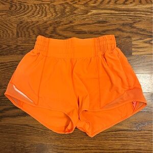 Lululemon bright orange 2.5 inch hottie hot shorts- size 2 - high waisted